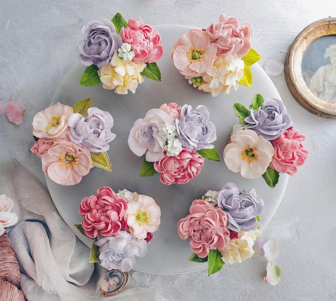 Kim & Cake's Flower Desserts Look Too Good to Be True https