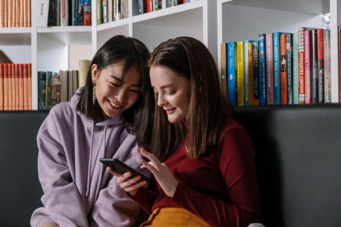Gen Z distracted by smartphone instead of studying